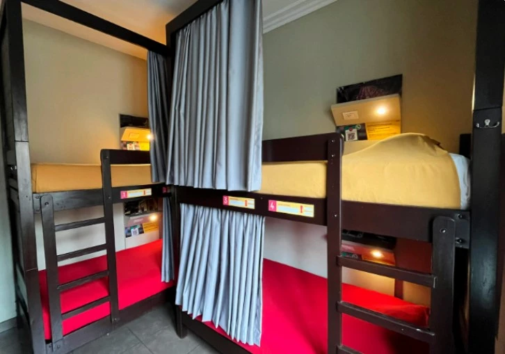 6-POD com banheiro SHARED