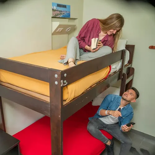 Doble Enstandar con baño PRIVATE