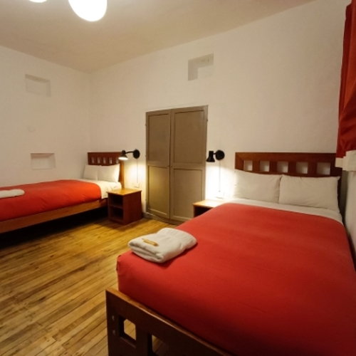 Duplo com banheiro PRIVATE